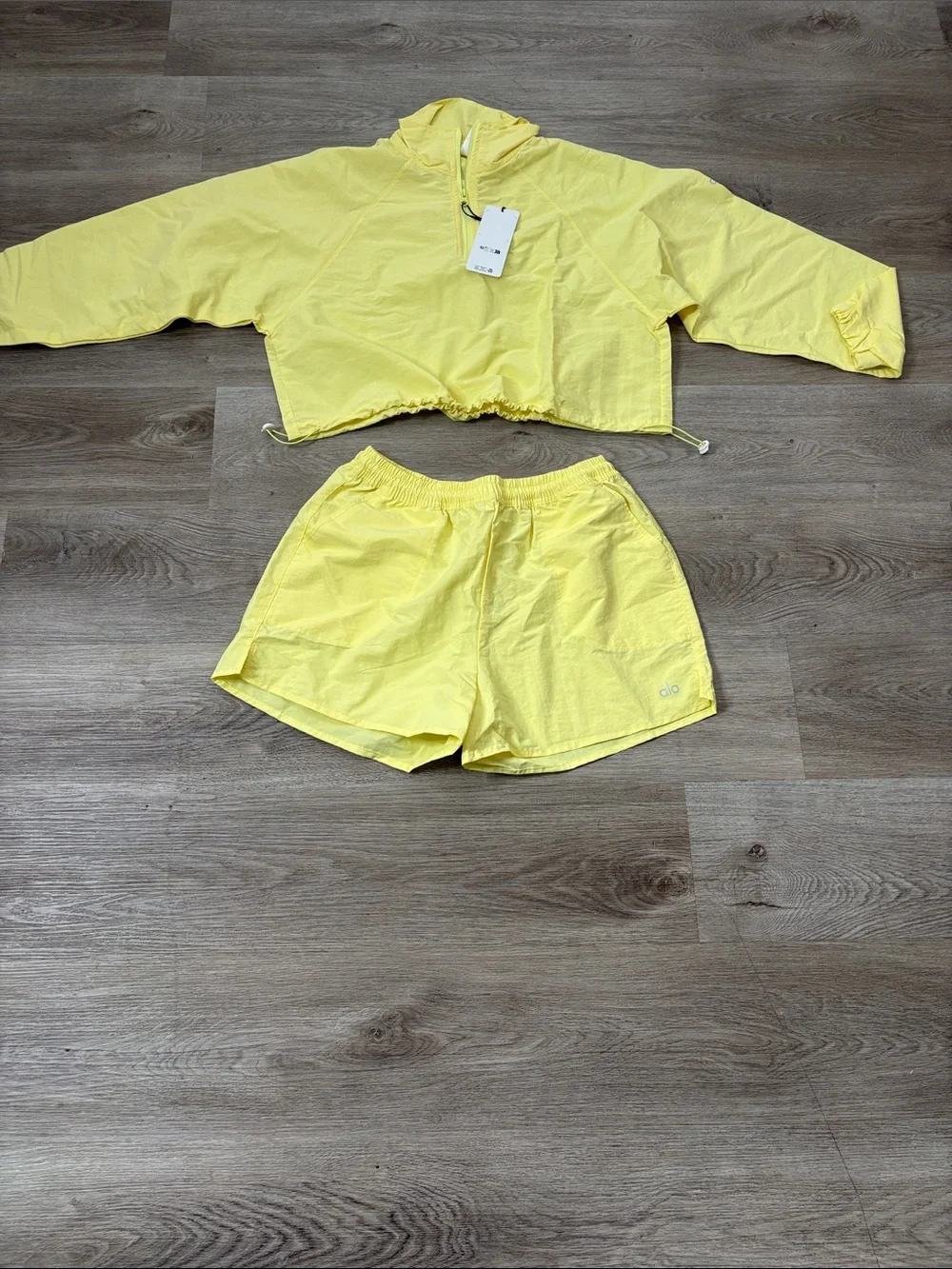 ALO Yoga Bright Yellow Pullover Anorak